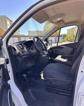 Renault Trafic cena 35000 przebieg: 170000, rok produkcji 2015 z Wągrowiec małe 232